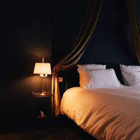 La De La Mirande * Namur