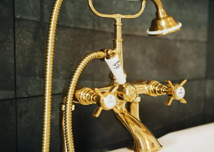 La De La Mirande Namur